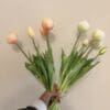 Real touch pioen tulp kunstbloemen set van 5 in wit en champagne in vaas