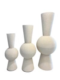 grote off white stoere vaas met ruwe matte structuur voor droogbloemen of kunstbloemen