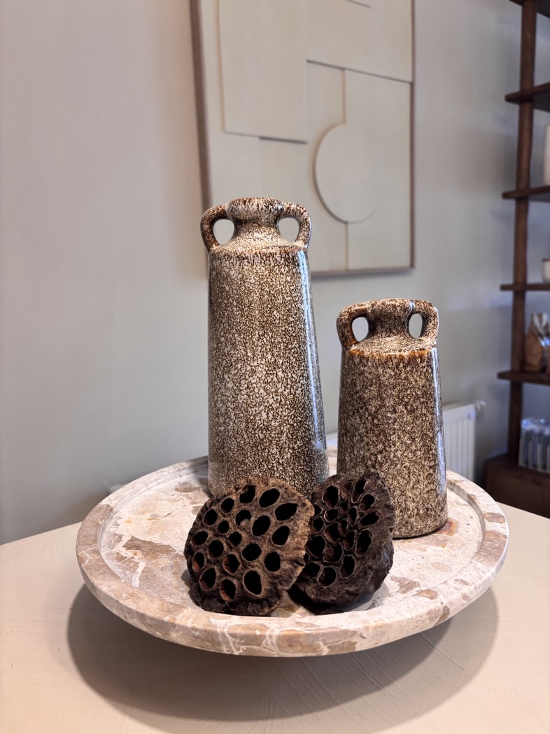 Marmeren plateau van 31 cm met houten pootje